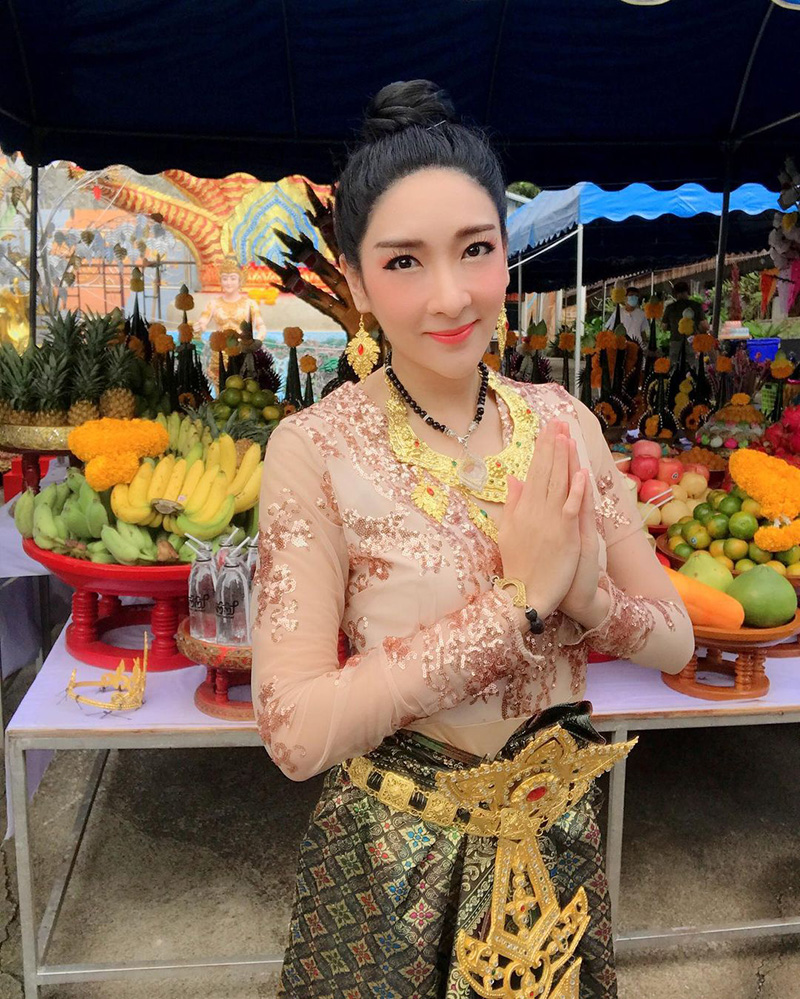 เฟี้ยว์ฟ้าว