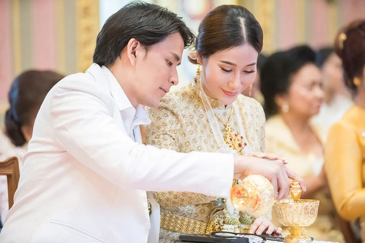 ไฮโซเบลล์ อดิราภ์