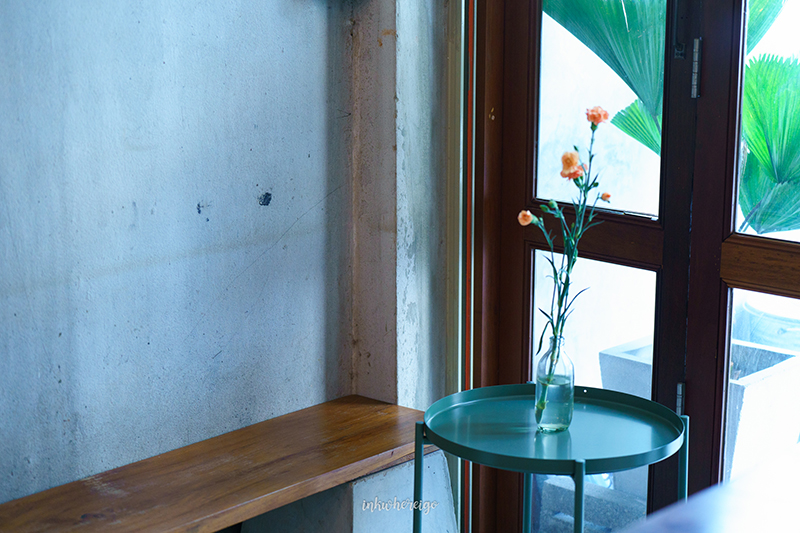 คาเฟ่นครนายก