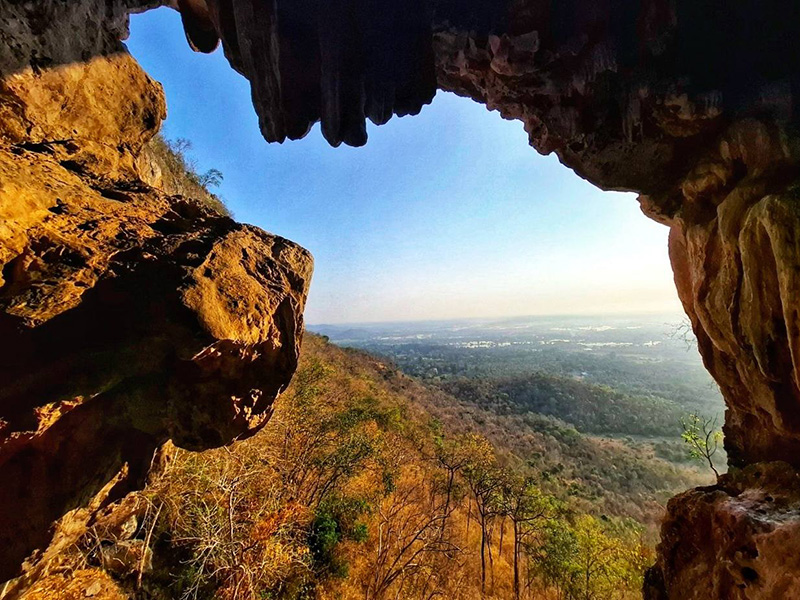 เขาแร้ง ราชบุรี