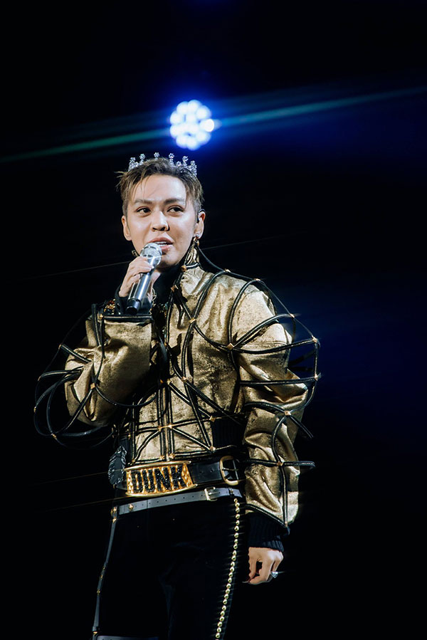 หนุ่ม กะลา