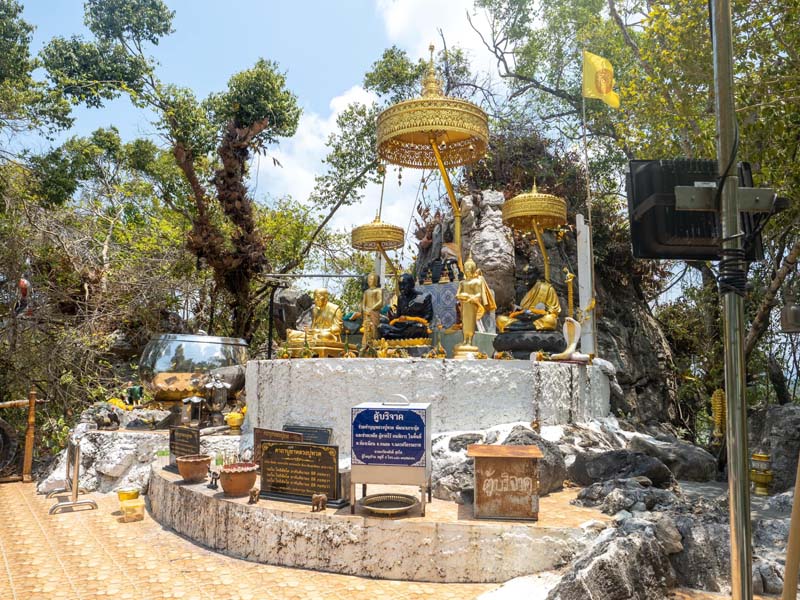 หินพับผ้า อ.ขนอม