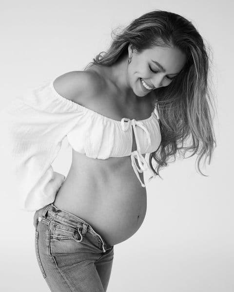 ดาราท้อง, ตั้งครรภ์