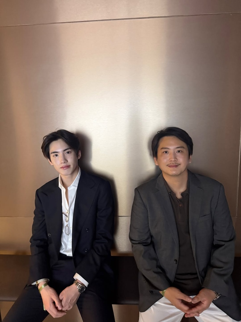 ภูธัชชัย วง BUS ออกงานกับพ่อแม่