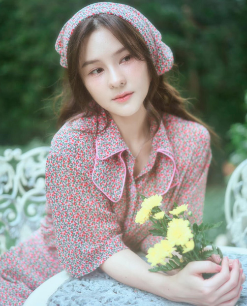 ออม สุชาร์