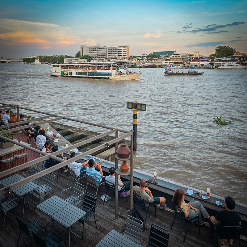 คาเฟ่ริมน้ำ 2568 บรรยากาศร้าน N10 cafe