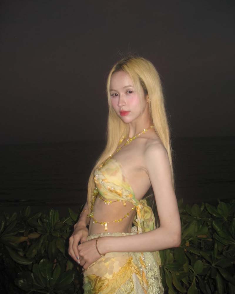 แฮนน่า 4EVE