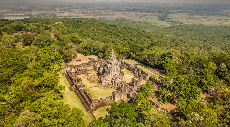 ภาพมุมสูง ปราสาทหินพนมรุ้ง จังหวัดบุรีรัมย์