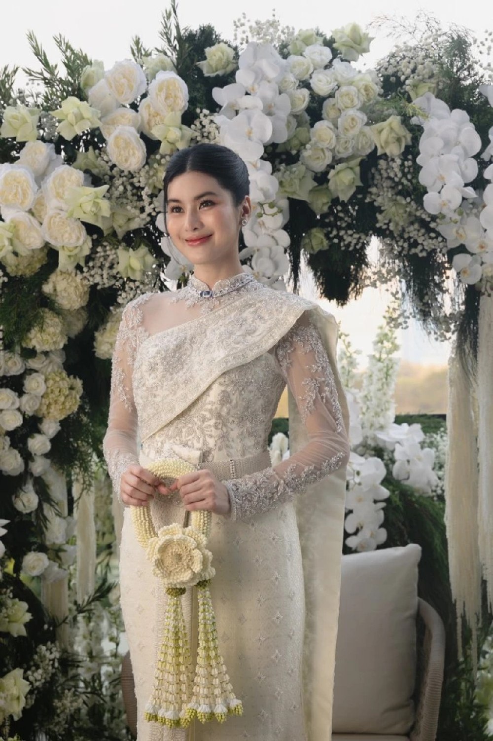 หมอสอง นพรัตน์ น้องออน สมฤทัย แต่งงานหวานชื่น ฉลองสมรสพระราชทาน