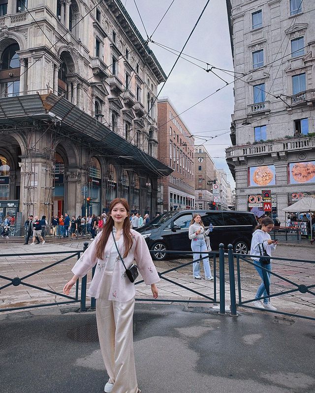 จ้าวลู่ซือ