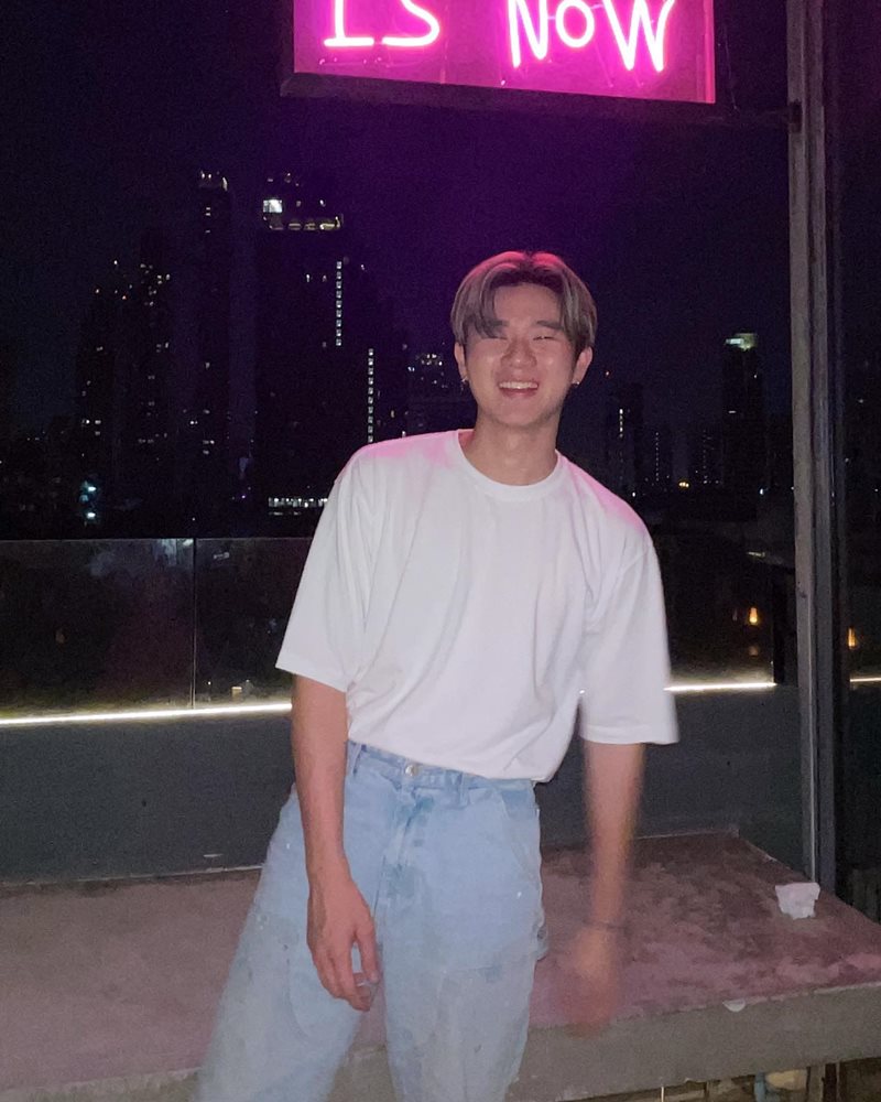 ยิ้ว วาริ