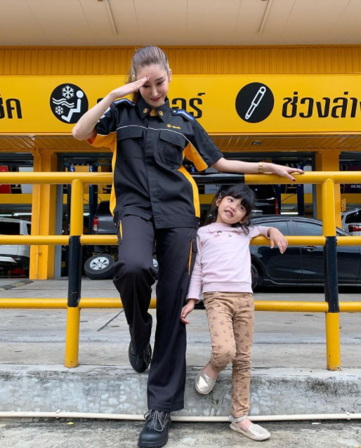 แตงโม นิดา