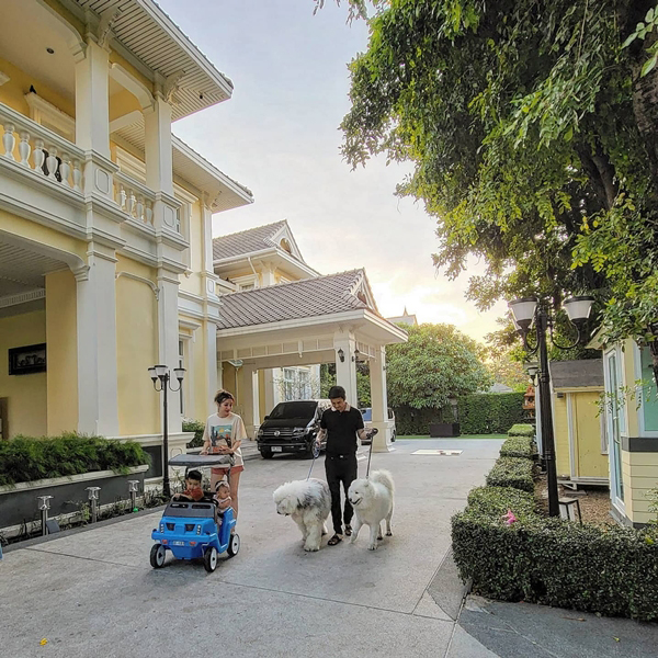 บ้าน เชน ธนาตรัยฉัตร