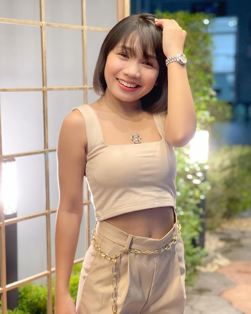 ลิลลี่ ได้หมดถ้าสดชื่น ดาราชุดว่ายน้ำ