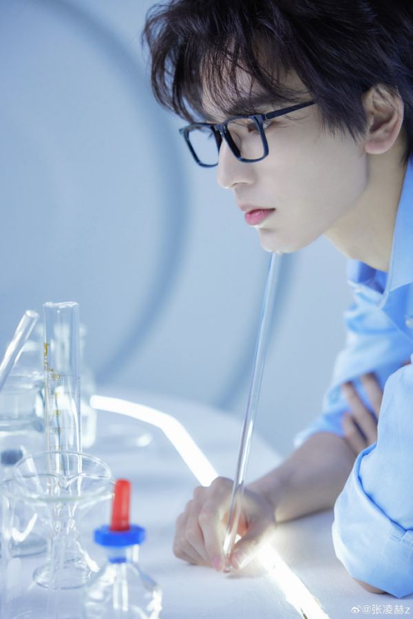 จางหลิงเฮ่อ Zhang Ling He