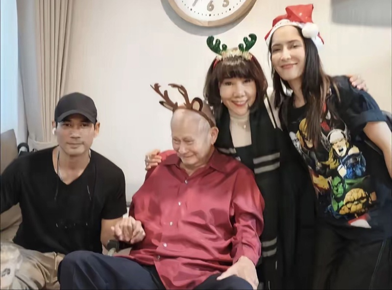 ตุ้ยพาพิ้งกี้ไหว้บิ๊กหอย