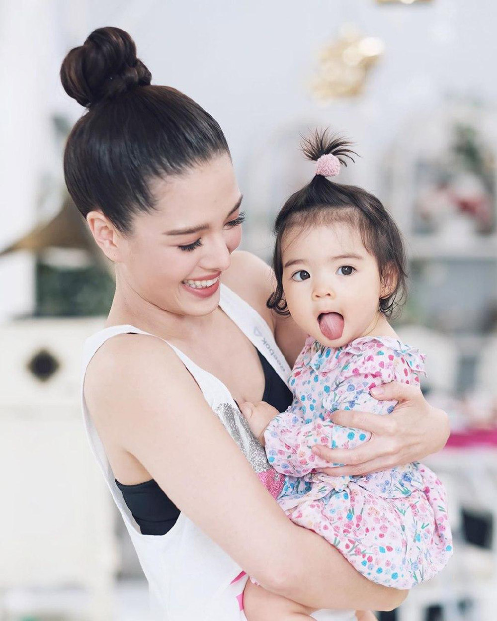 แม่ลูกดารา, วันแม่แห่งชาติ