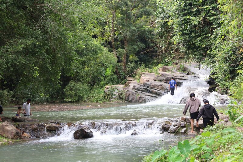 น้ำตกลานรัก นครนายก 