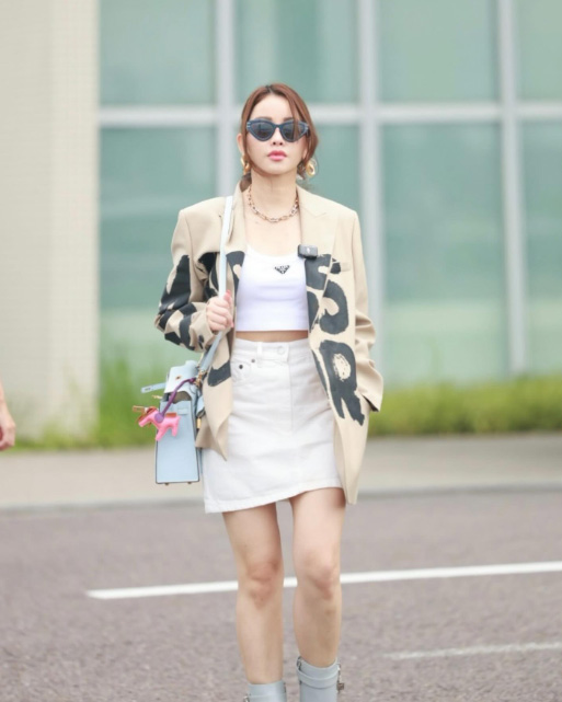 เมย์ ดร.วาสนา อินทะแสง ประวัตินักธุรกิจสาวสวย รวย เก่ง เจ้าของ Rolling Round