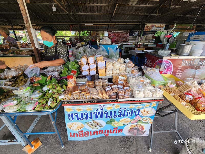 ตลาดฉำฉา ภูเก็ต 