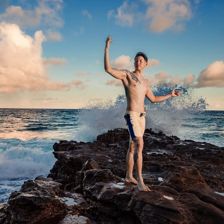 ทราย สก๊อต โชว์หุ่นเฟิร์ม ซิกแพกมาเต็ม อย่างเท่