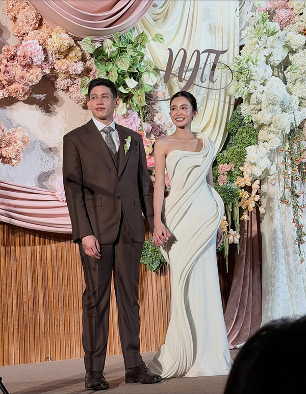 ชุดแต่งงาน มายด์ ลภัสลัล