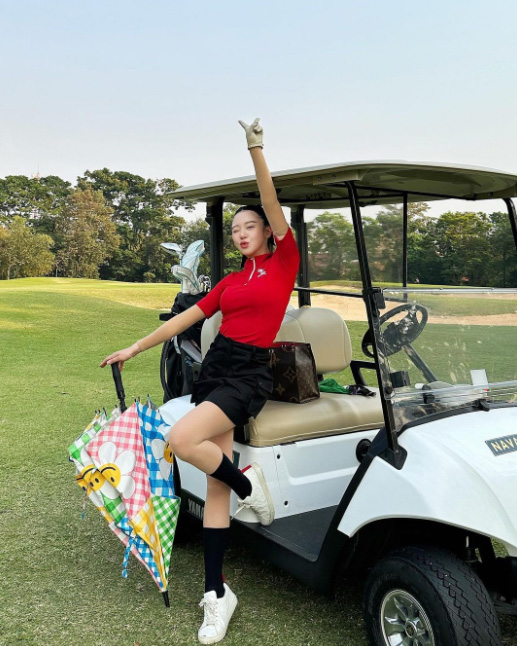 มายด์ ณภศศิ แฟชั่นชุดตีกอล์ฟ