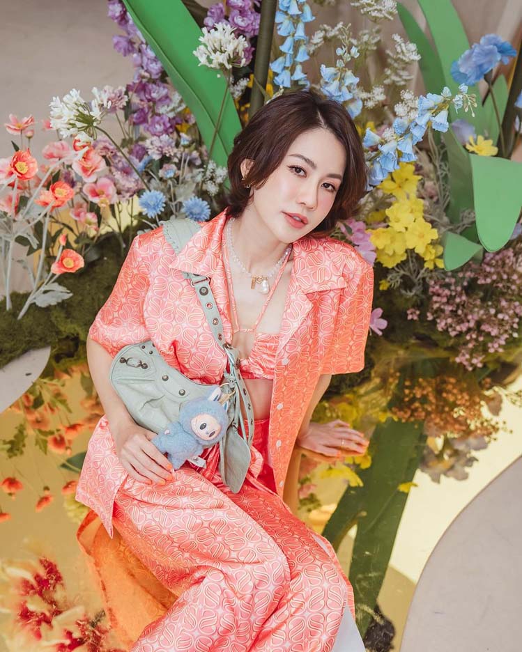 พลอย ภัทรากร