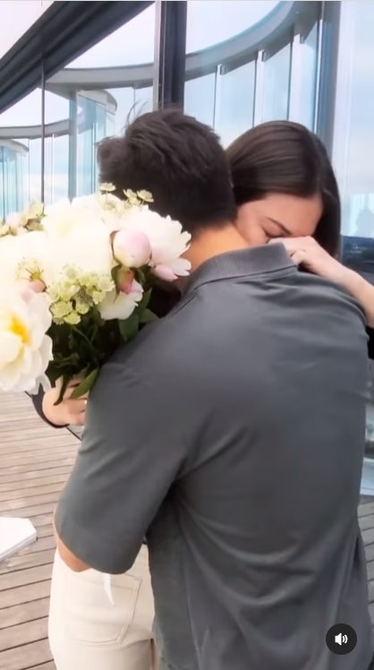 แมท ภีรนีย์ ไฮโซเฟม