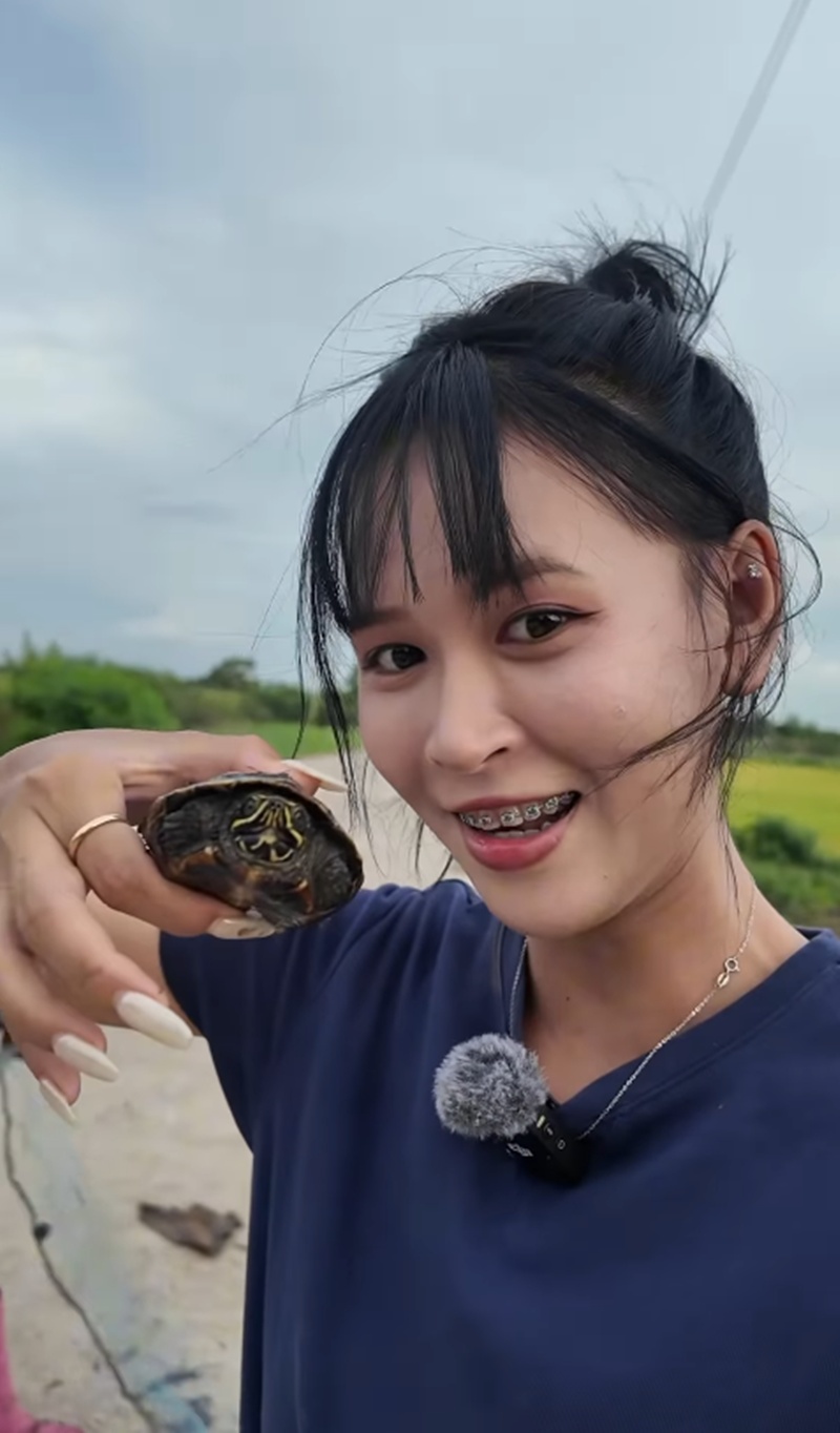 โก๊ะตี๋ น้องใบมิ้นต์