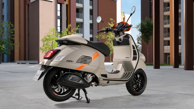 vespa gtv 300 hpe 2023