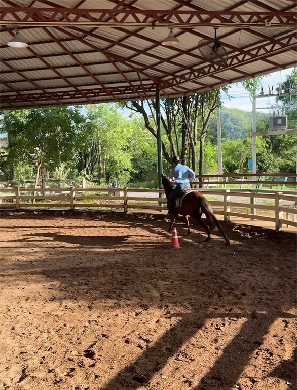 เป้ อารักษ์  มาริโอ้ เมาเร่อ และ ท็อป ทศพล ลุคคาวบอย