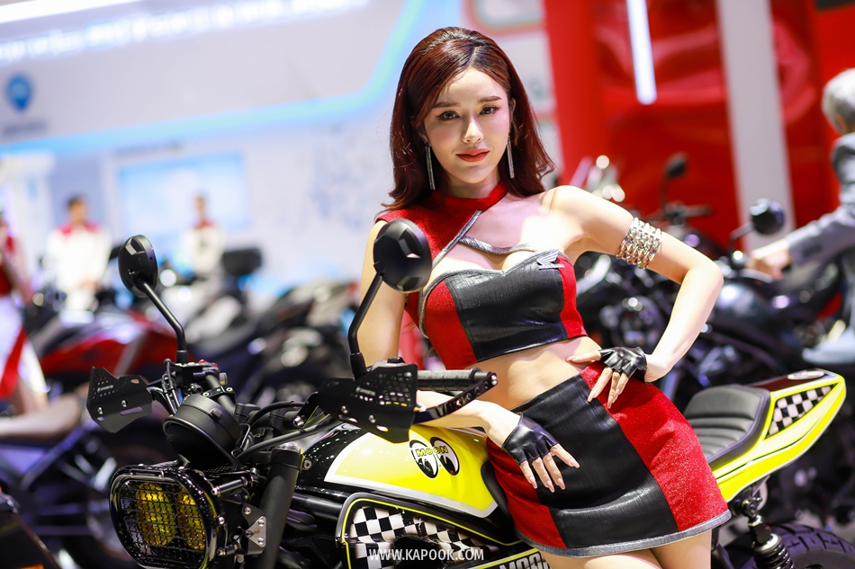 พริตตี้มอเตอร์โชว์