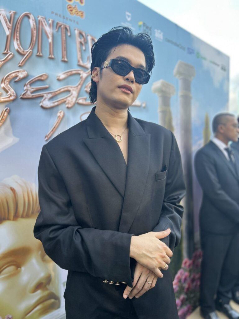 นนท์ ธนนท์