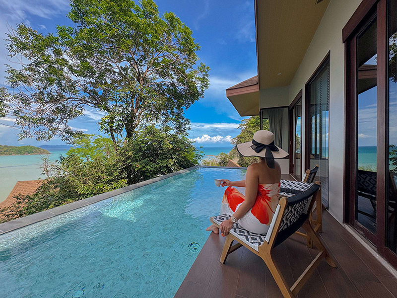 Sinae Phuket Luxury Hotel