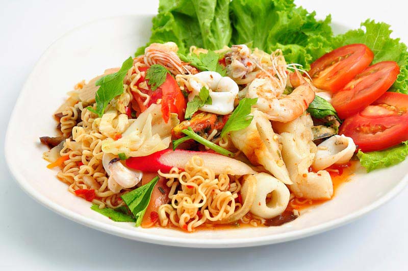 สูตรยำแซ่บ