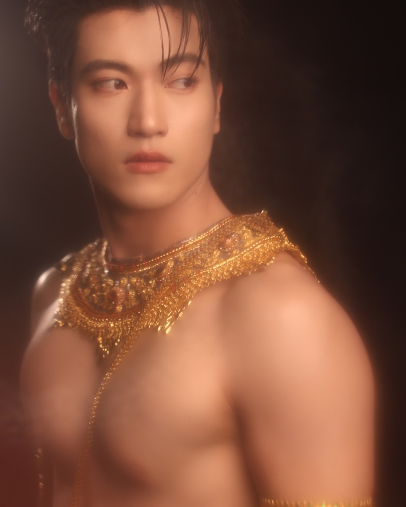 อิน จักราสินธุ์ ผลงาน