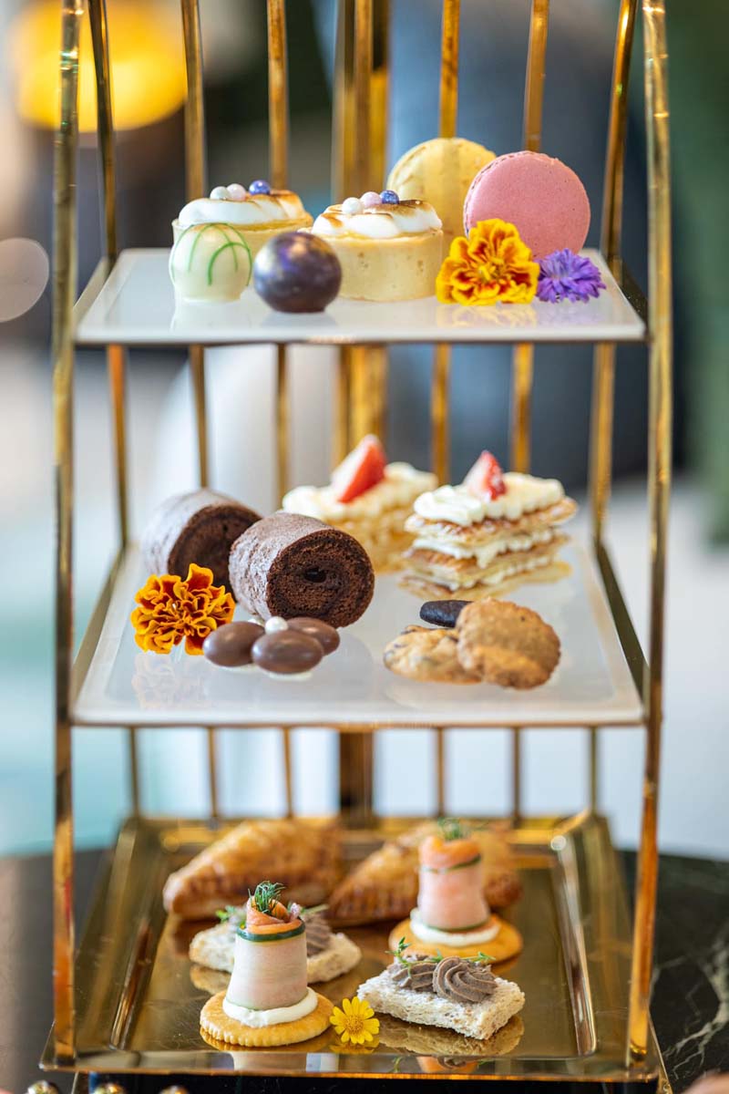 Oort Cloud Tea Room คาเฟ่ธีมอวกาศ