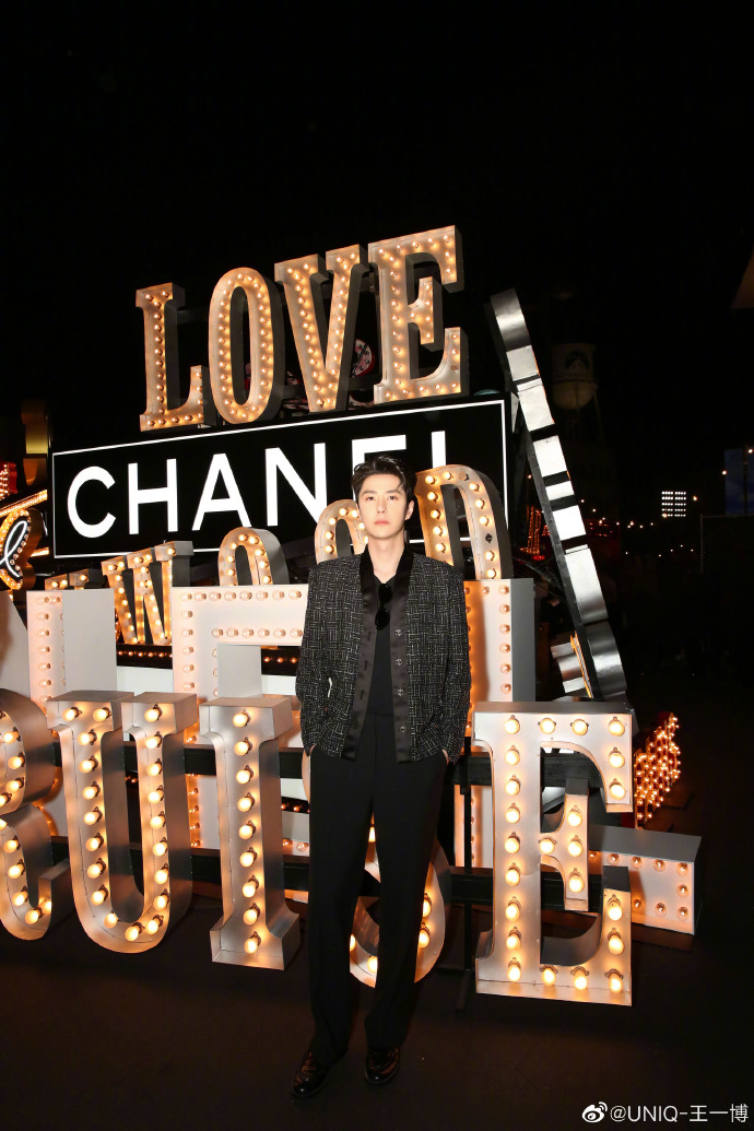 หวังอี้ป๋อ wang yibo