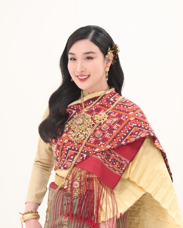 กระติ๊บ ชวัลกร