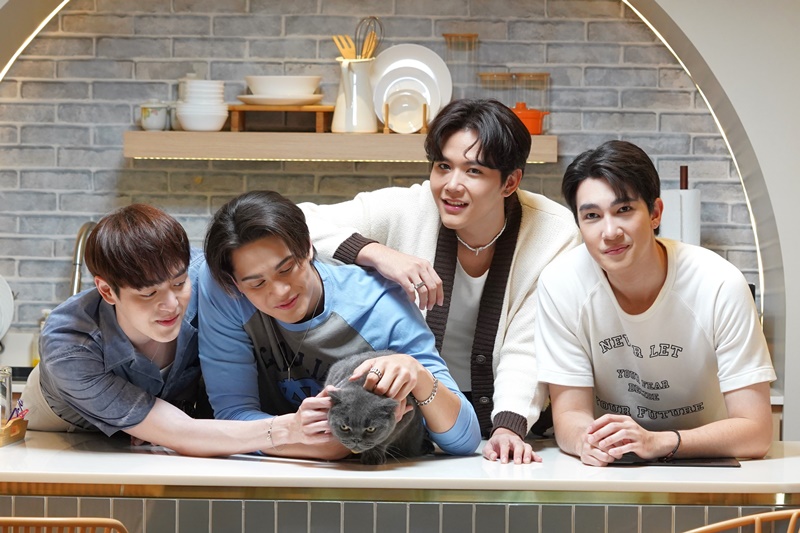 Love Alert เรื่องย่อ มีคำเตือนโปรดระมัดระวัง ซีรีส์วาย