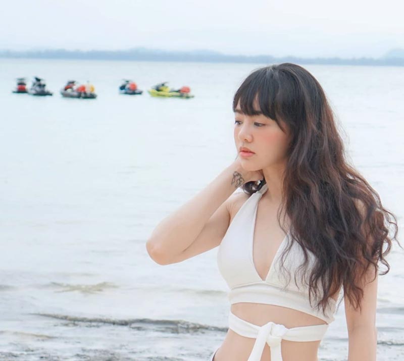 แนนนี่ เกิร์ลลี่ เบอร์รี่