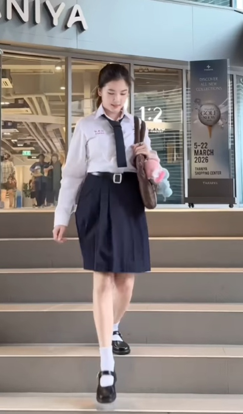 ฝน ศนันธฉัตร