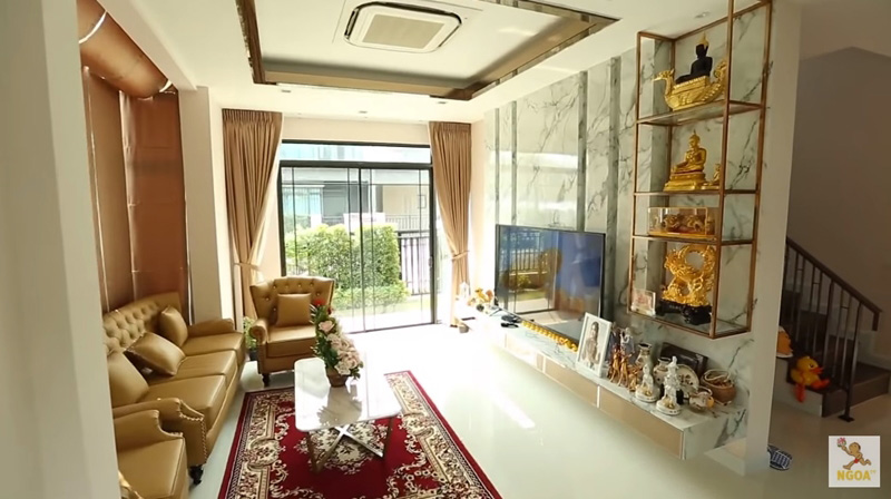 บ้าน อาม ชุติมา