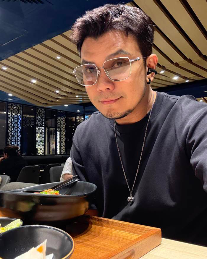 หนุ่ม กะลา หอบเงินล้านซื้อทอง 100 บาท