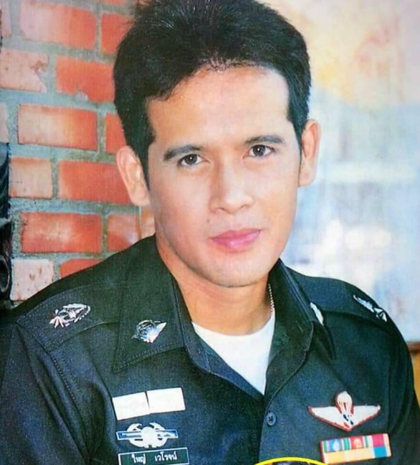 ลิขิต เอกมงคล