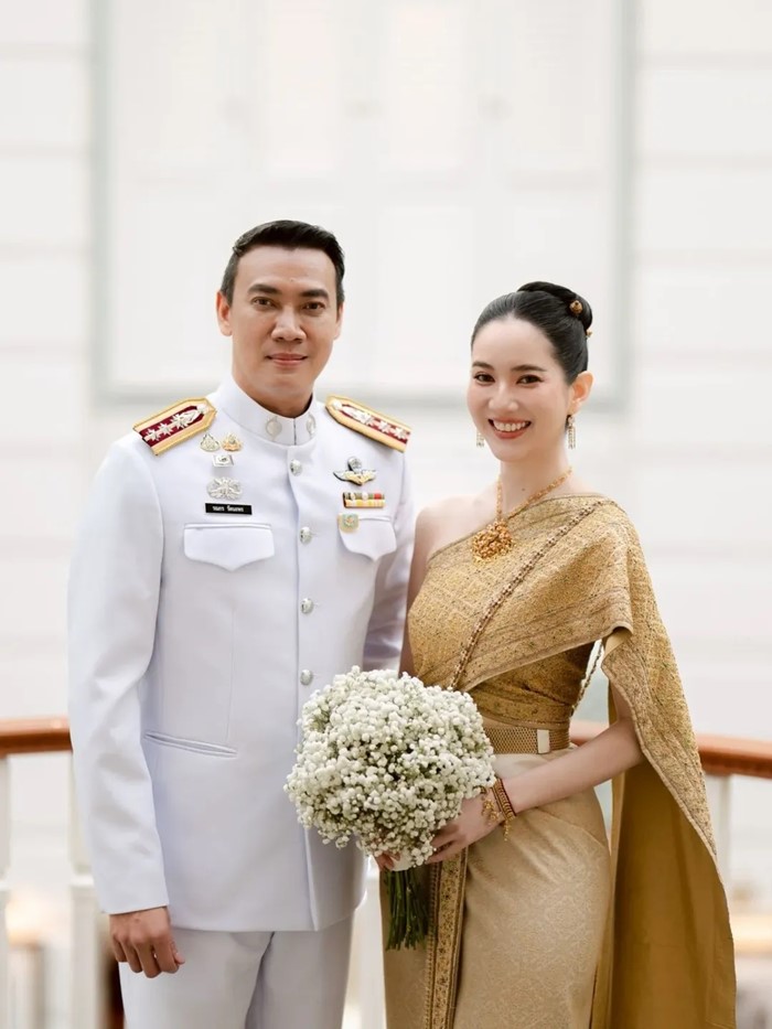 หมวดอ๋อ แต่งงาน หมอเพื่อน ด้าน แอฟ ทักษอร ร่วมยินดี