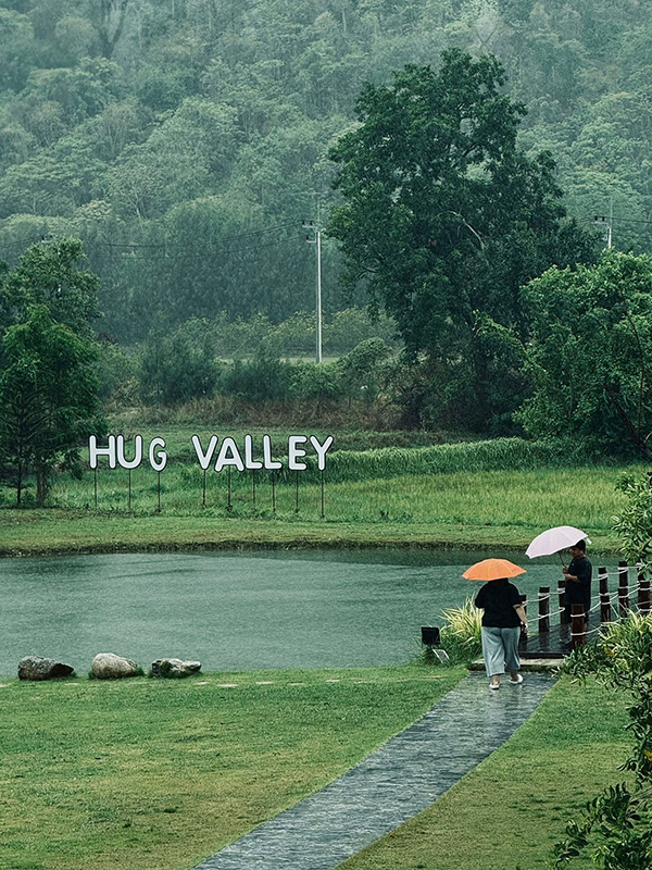 Hug Valley Cafe คาเฟ่วิวภูเขา