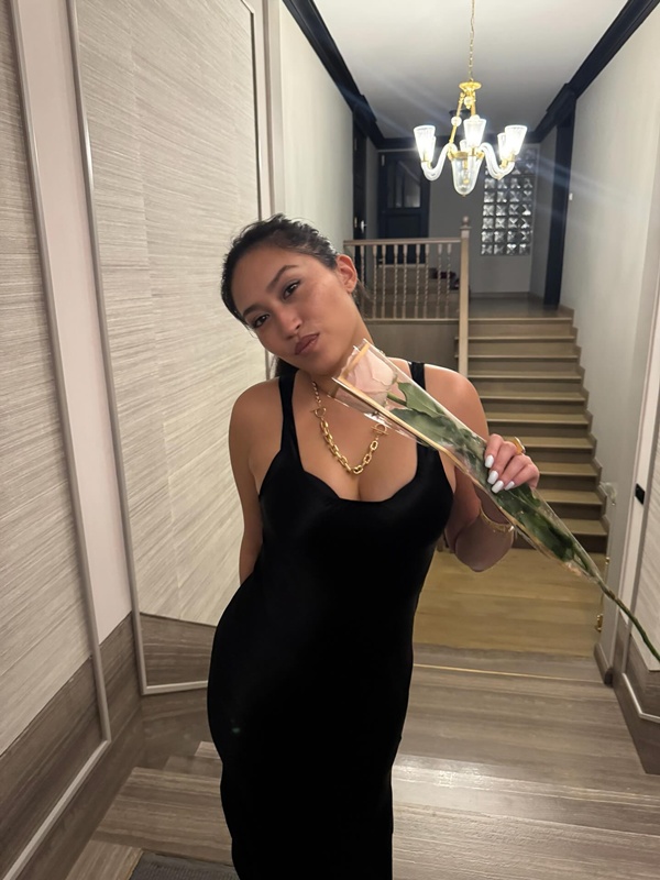 เปิดประวัติ แพท พัชรวิภา ทายาทปาร์คนายเลิศ