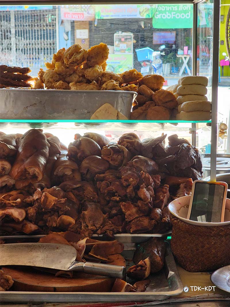 ตลาดฉำฉา ภูเก็ต 